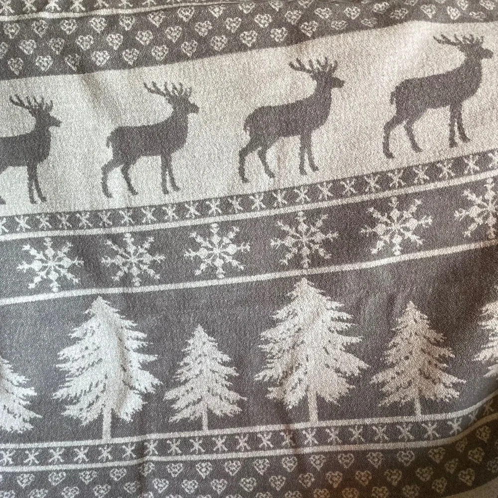 PAD Winter Scene Jacquard Throw Blanket Snowflake Deer Trees